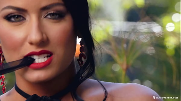 Barbara Desiree in Very Hot