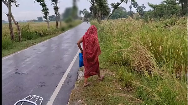 New Indian honeymoon couple fucking sex outdoor with audio story (offical video by Mumbai ashu)