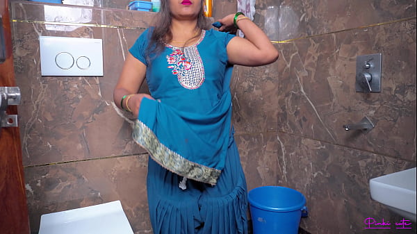 Chachi bhatija xxx- Indu Chachi Caught her bhatija with masturbating dick, Chachi love his big Cock and fuck with big Ass.