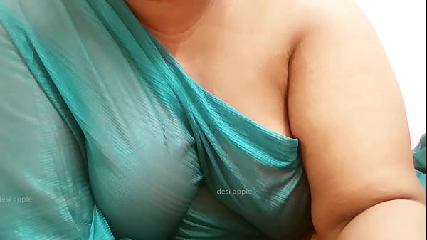 Sexy indian aunty